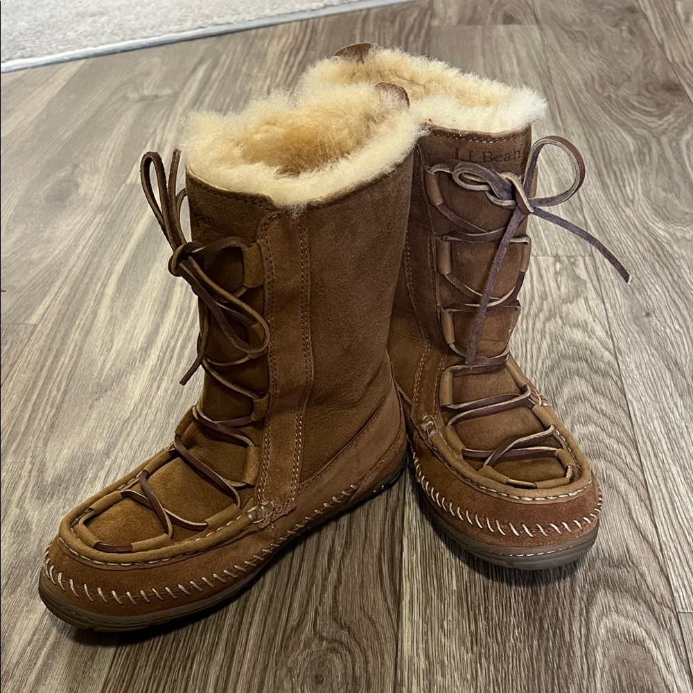 L.L. Bean Women’s Wicked Good Lodge Boot Shearling Lined - Tan Brown Like-New
